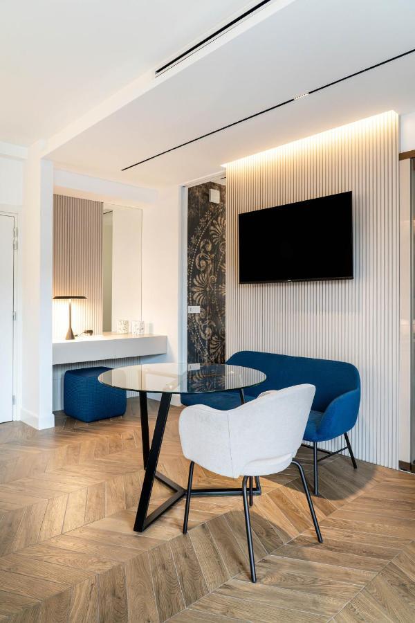 Apartamento Donna Giacinta Blu Luxury Flat Bari Exterior foto